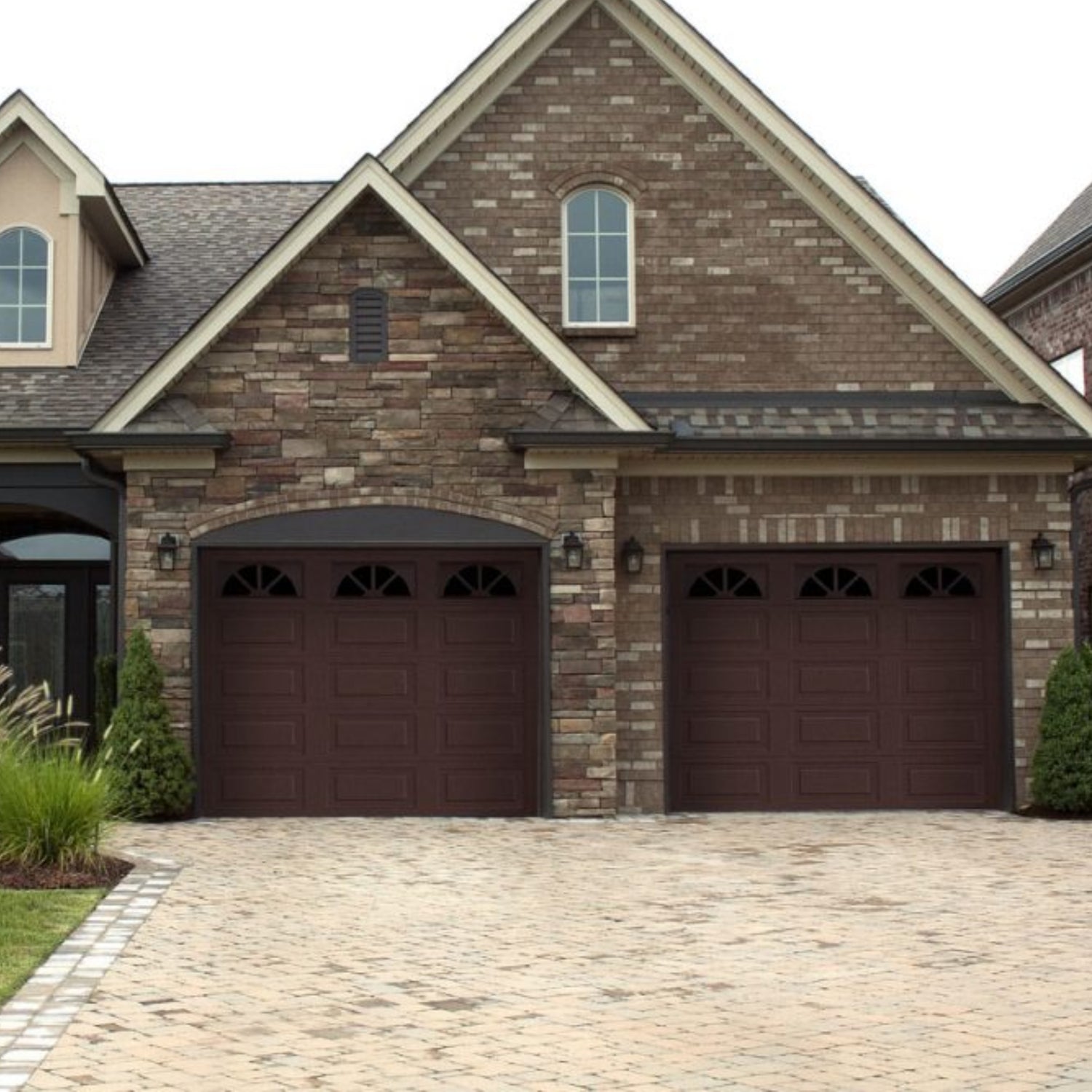 Steel Garage Doors - Concore Garage Doors