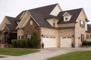 regency series garage doors – insulated carriage house style in london, ontario